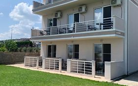 Sunrise Apartments And Studios